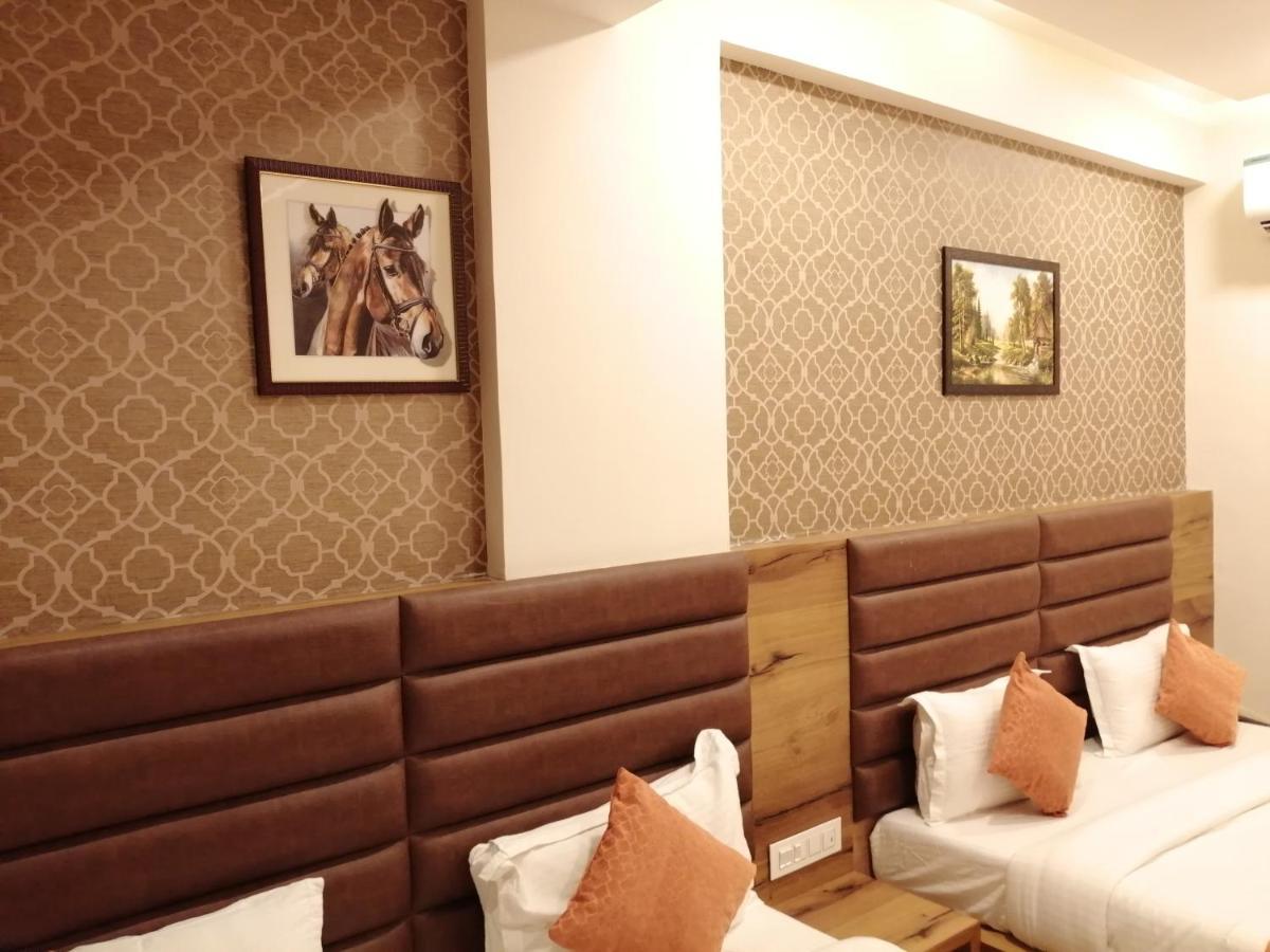 Hotel Golden City Вадодара Экстерьер фото